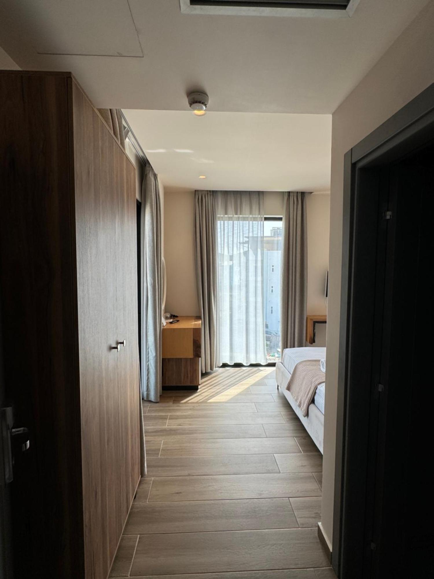 Utopia Hotel 4*